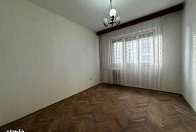 Apartament cu 4 camere decomandat în Republicii - 10