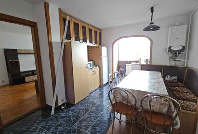 Apartament cu 3 camere decomandat în Soarelui - 1