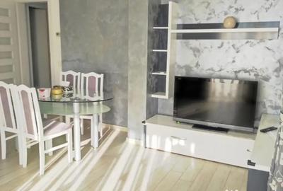 Apartament cu 3 camere decomandat în Nufărul - 5