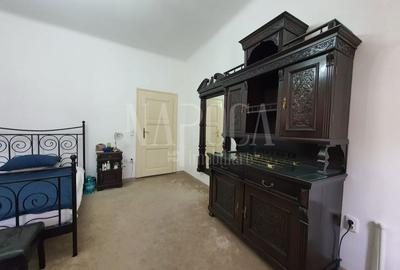 Apartament cu 3 camere în Central - 8