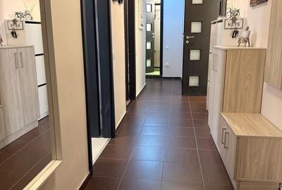 Apartament cu 3 camere decomandat, mobilat în 1 Mai - 5