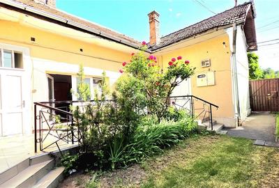 Casă cu 3 camere cu Canalizare în Andrei Mureșanu