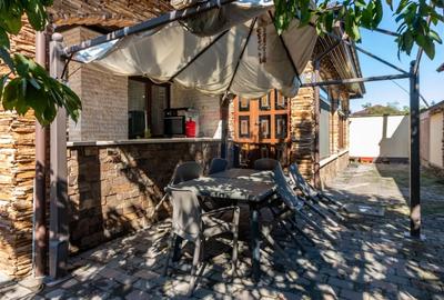 Vila individuala I 5 camere I curte I Voluntari - Bd. Eroilor - 25