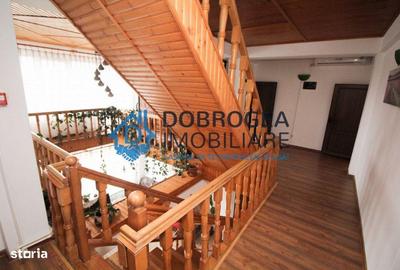 Casă cu 7 camere cu Teren 1000 Mp în Păcii - 9