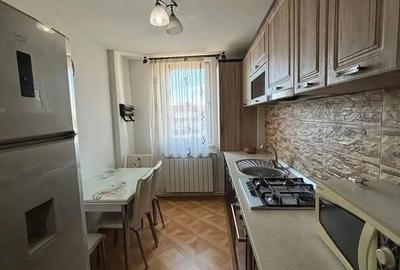 De inchiriat apartament cu 2 camere, zona centrala, mobilat ?i utilat, 300 euro - 9