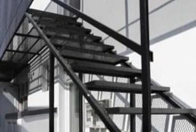 Gara de Nord Închiriez parter imobil stradal, chicinetă grup sanitar ,centrală - 2