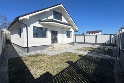 Casă individuală cu 3 camere cu Canalizare în Cristian - 1
