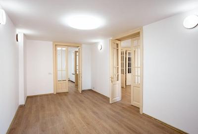Ap. 4 camere 93 mp + pod 40 mp Piata Victoriei, ideal birou firma - 2