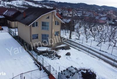 Casă cu 4 camere în Șuici - 7