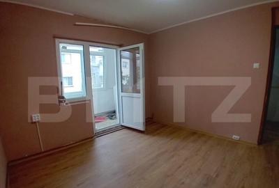 Apartament renovat cu 2 camere decomandate ?i garaj in Dum - 9
