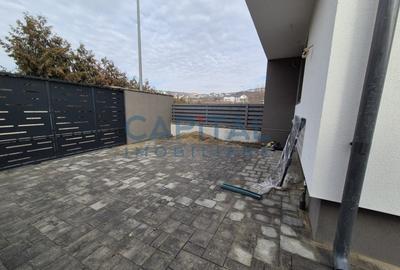 Case cuplate, panouri fotovoltaice, central Dezmir - 7