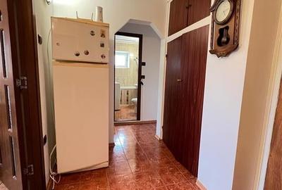 Oancea - Sf Maria - Bloc 1984 - 2 Camere Decomandat - 2