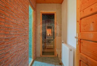 Casa / Vila de vanzare Fundata- Romania - 37