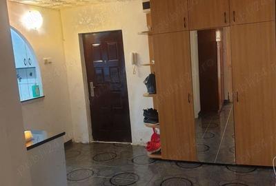 Apartament cu 3 camere in Aeroport Blocurile de langa deal - 1