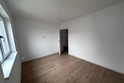 Apartament cu 2 camere semidecomandat în Haliu