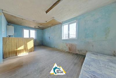 Casa de renovat cu 3 camere cu teren generos in Zadareni - 4