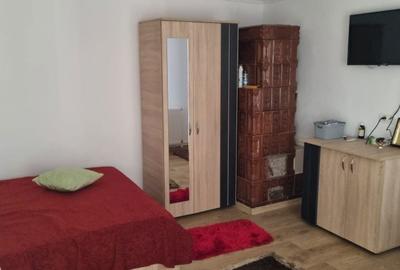 Casă cu 3 camere cu Teren 120 Mp în Central - 2