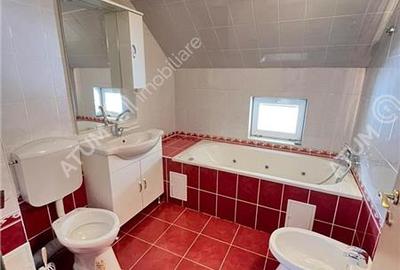 Casă individuală cu 8 camere cu Canalizare în Aeroport - 13