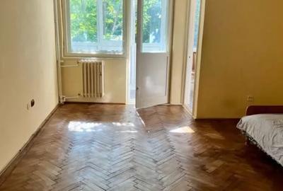 FAR | BILLA | GARSONIERA | INVESTITIE