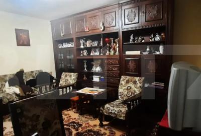 Apartament cu 3 camere decomandat în Micro 16