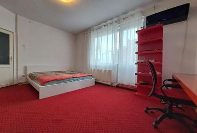 Apartament cu 3 camere în Central - 2