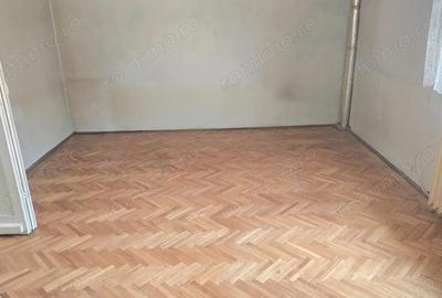 Vand apartament 2 camere decomandat in Deva, zona Gojdu, etaj 1 - 7