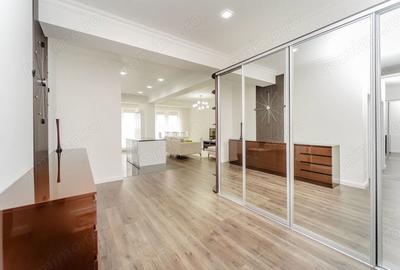 Apartament cu 3 camere în Lacul Morii