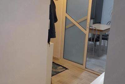 Apartament cu 4 camere decomandat în Central - 2