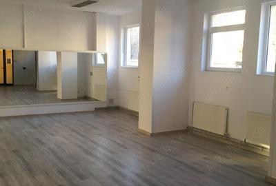 Casă cu 6 camere în Central - 5