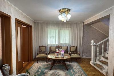 Casă cu 8 camere cu Teren 4057 Mp în Găneasa - 4