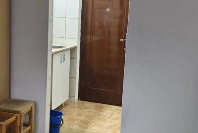 Garsonieră nedecomandată în Baza 3 - 1