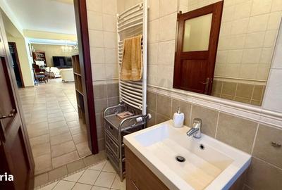 Casă cu 6 camere cu Teren 500 Mp în Central - 11