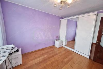 Apartament 3 camere semidecomandat, renovat si semi-mobilat, zona Cora-Bacau Apartament 3 camere semidecomandat, renovat si semi-mobilat, zona Cora-Bacau - 15