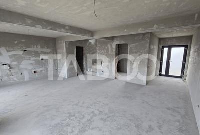 Duplex de vanzare 450mp teren liber 4 camere 2 bai 2 parcari Selimbar - 4