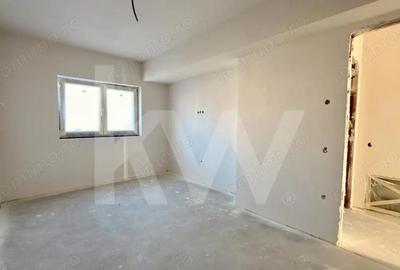 Casă cu 7 camere cu Teren 470 Mp în Tineretului - 2