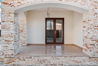Vila de lux cu piscina, cartier rezidential, disponibila imediat - 19