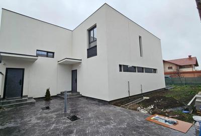 Duplex cu 4 camere cu Teren 250 Mp în Freidorf - 2