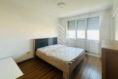 Apartament cu 3 camere semidecomandat, mobilat în Central - 2