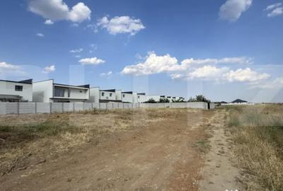 Teren de 566 mp, în Central - 2