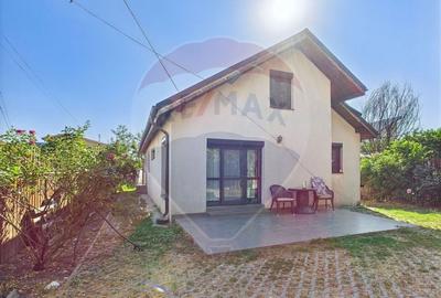Casă individuală cu 4 camere în Mogoșoaia