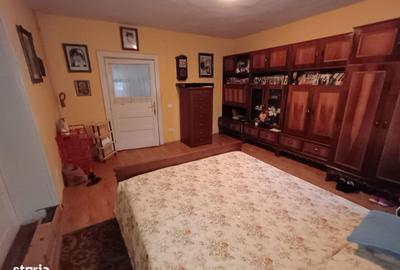 Casă cu 4 camere în Central - 13