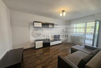 Apartament cu 3 camere decomandat, mobilat în Dacia