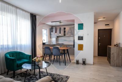 Apartament cu 3 camere semidecomandat în Central - 2