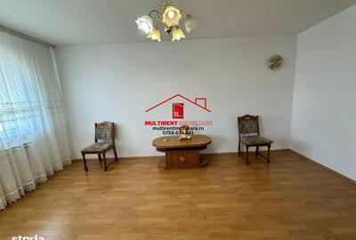 Apartament cu 3 camere decomandat în C5 - 13