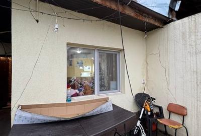 Casă individuală cu 3 camere cu Teren 94 Mp în Eroii Revoluției - 1