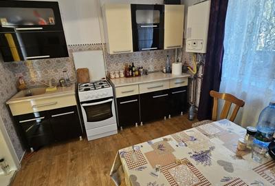 Casă cu 4 camere în Gârbovi