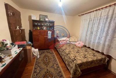 Casă cu 4 camere cu Teren 3500 Mp în Central - 5