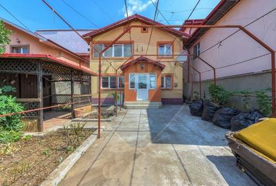 Casa/Vila de vanzare 5 camere 160 mp | Voluntari Central |