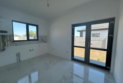 Casa individuala, parter, 4 camere+ parcare,+ curte proprie 380 mp,Comision 0 - 12