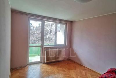 Apartament cu 3 camere decomandat în Plopilor - 3